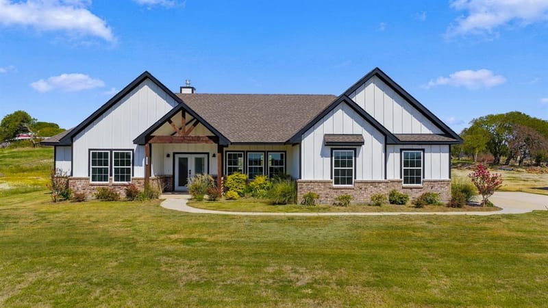 1021 Don Eve Court, Azle TX 76020