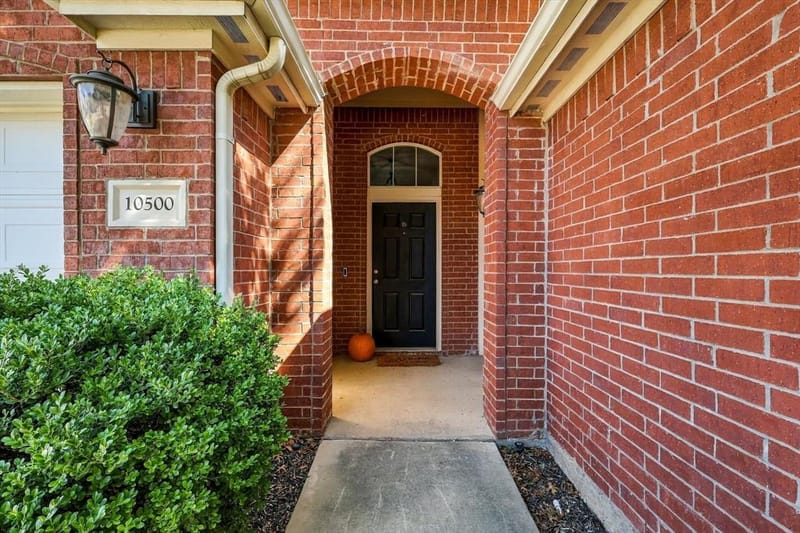 10500 Jaybird Drive, Fort Worth TX 76244 - Photo 3