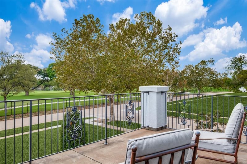 6703 Country Club Circle, Dallas TX 75214 - Photo 33