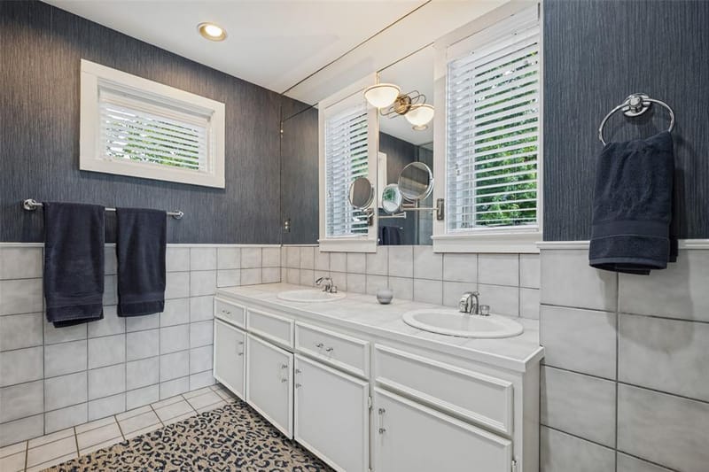 6703 Country Club Circle, Dallas TX 75214 - Photo 29