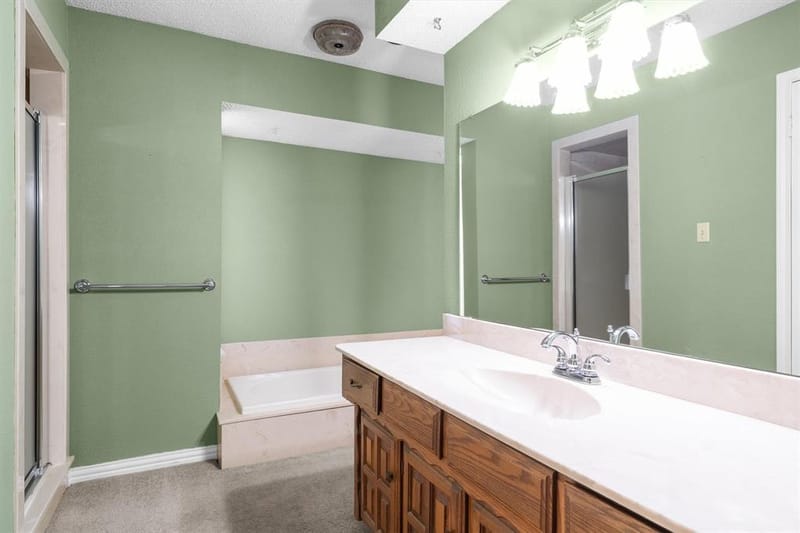 1305 Stonewood Drive, Carrollton TX 75006 - Photo 28