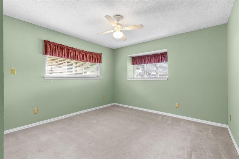 1305 Stonewood Drive, Carrollton TX 75006 - Photo 31