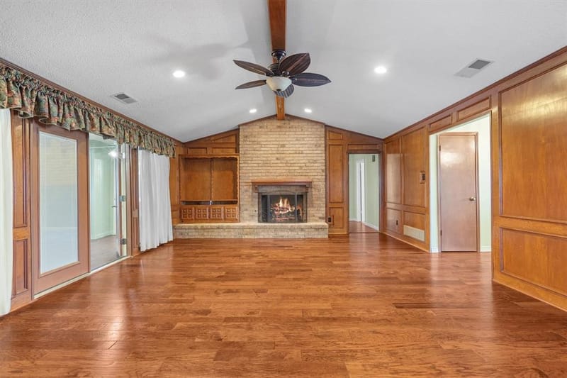 1305 Stonewood Drive, Carrollton TX 75006 - Photo 8