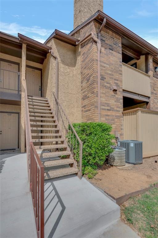 2006 Cloisters Drive # 2522, Arlington TX 76011 - Photo 2