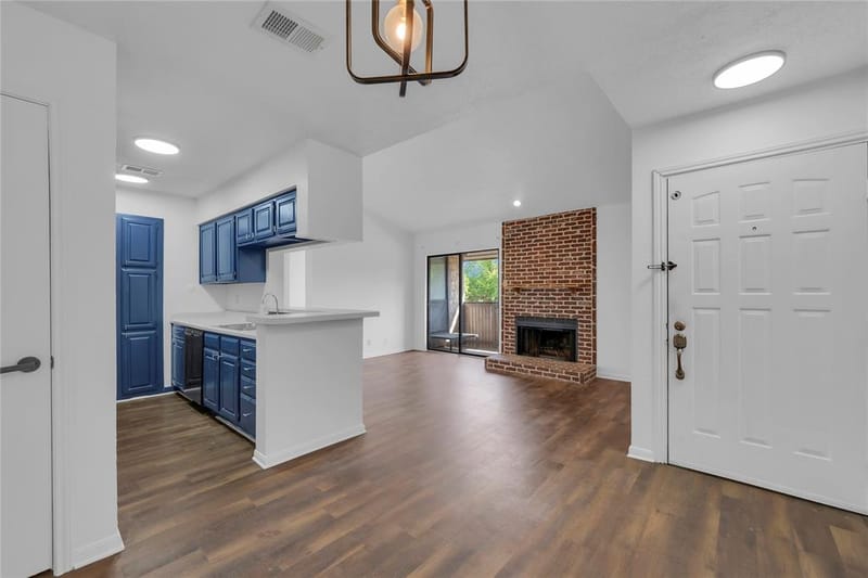 2006 Cloisters Drive # 2522, Arlington TX 76011