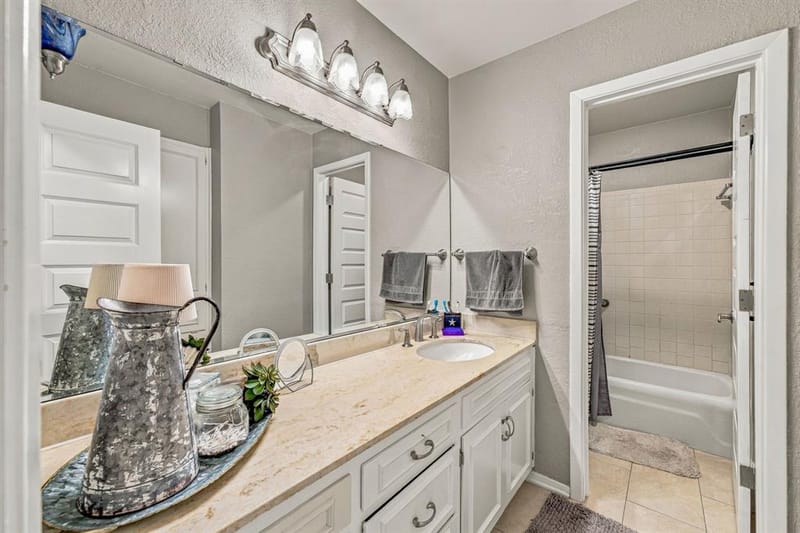 4304 Acoma Court, Granbury TX 76048 - Photo 17