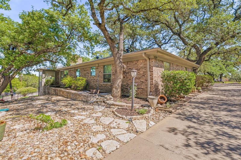 4304 Acoma Court, Granbury TX 76048 - Photo 35