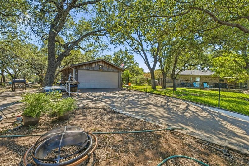 4304 Acoma Court, Granbury TX 76048 - Photo 31