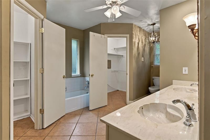 2935 Ridgewood Drive, Grapevine TX 76051 - Photo 8