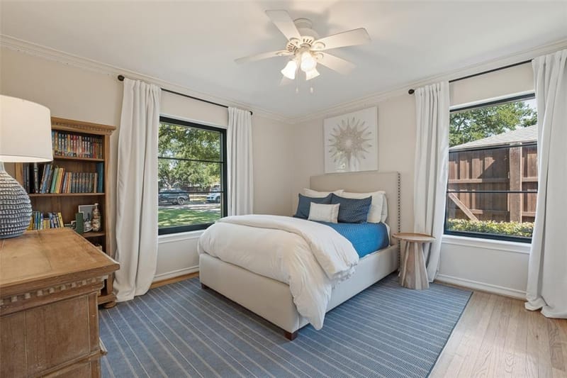 5222 Meadow Crest Drive, Dallas TX 75229 - Photo 32