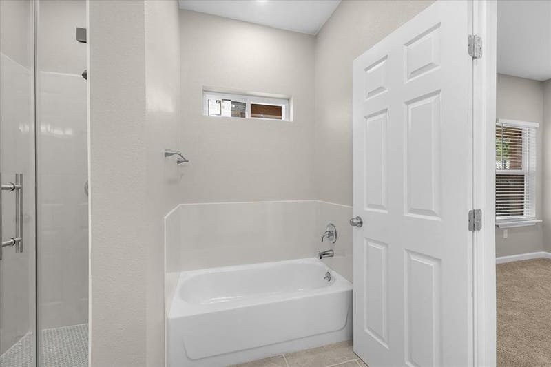 804 N Chandler Drive, Fort Worth TX 76111 - Photo 16