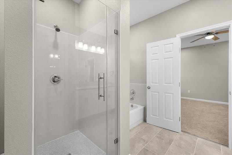 804 N Chandler Drive, Fort Worth TX 76111 - Photo 15