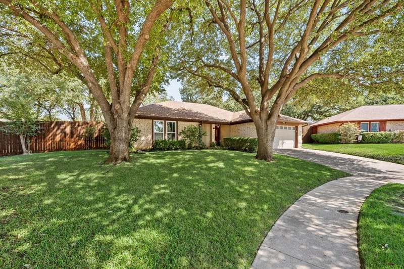 3500 Primrose Lane, Bedford TX 76021 - Photo 2