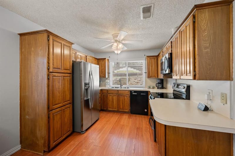 3500 Primrose Lane, Bedford TX 76021 - Photo 6