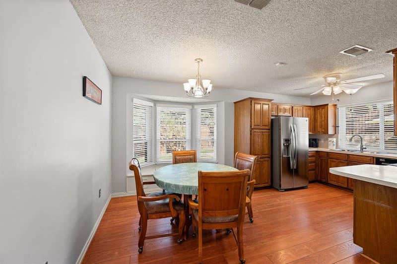3500 Primrose Lane, Bedford TX 76021 - Photo 5