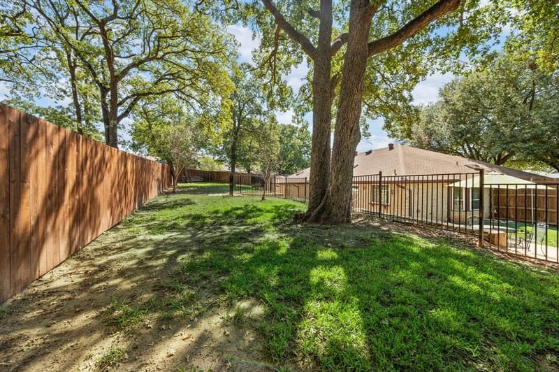 3500 Primrose Lane, Bedford TX 76021 - Photo 39