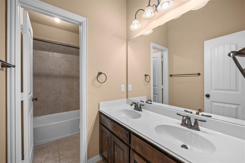 1111 Fossil Lake Drive, Frisco TX 75036 - Photo 22