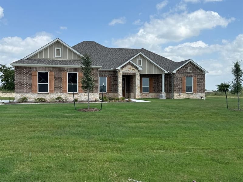 128 Fan Mill Trail, Weatherford TX 76085 - Photo 2