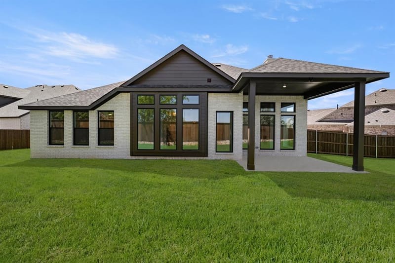 2004 Portrush Lane, Mansfield TX 76084 - Photo 4