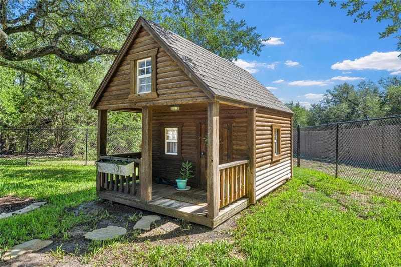 320 Kandus Cove, China Spring TX 76633 - Photo 35