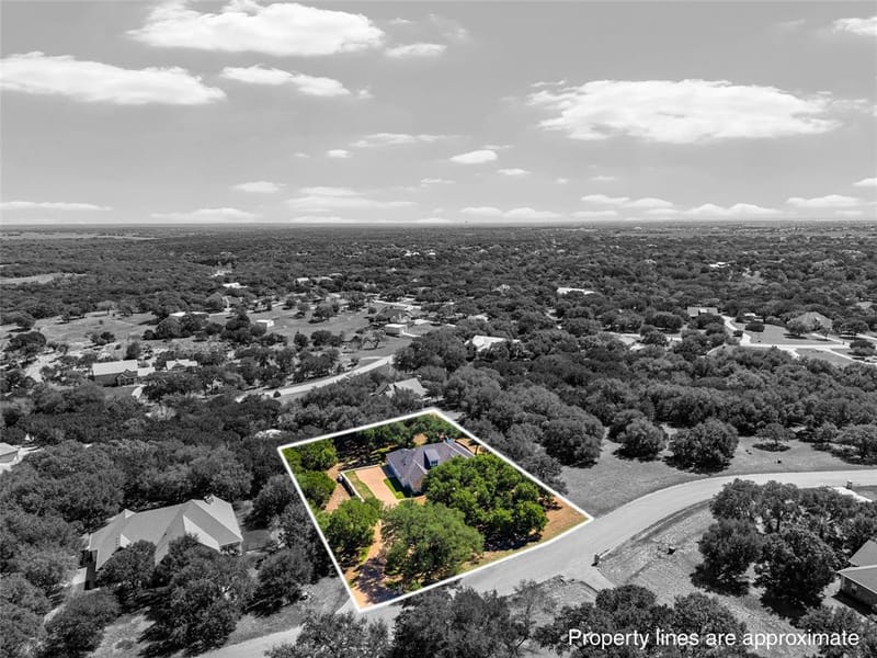 320 Kandus Cove, China Spring TX 76633 - Photo 39