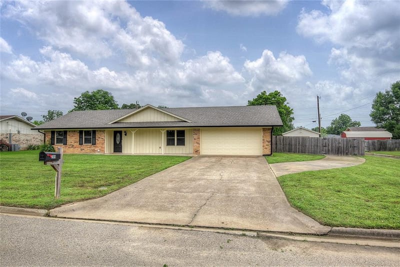 209 Myndi Circle, Sulphur Springs TX 75482