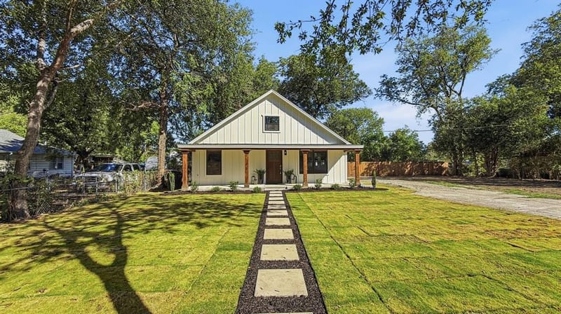 4216 Bonita Drive, Fort Worth TX 76114 - Photo 2