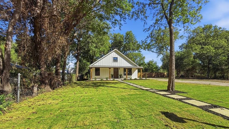 4216 Bonita Drive, Fort Worth TX 76114 - Photo 3