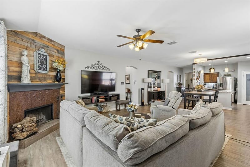 1118 Red Robin Drive, Aubrey TX 76227 - Photo 6
