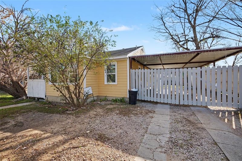 4220 Ramey Avenue, Fort Worth TX 76105 - Photo 3
