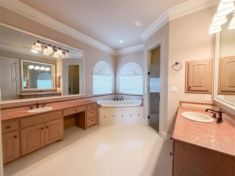 1119 Mallard Pointe Drive, Grand Prairie TX 75104 - Photo 11