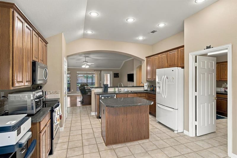 10409 Murray S Johnson Street, Denton TX 76207 - Photo 11