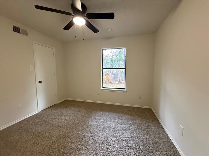 4717 Burning Springs Drive, Arlington TX 76017 - Photo 9