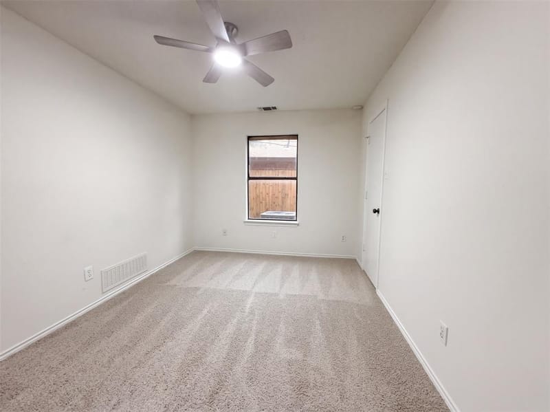 4717 Burning Springs Drive, Arlington TX 76017 - Photo 10