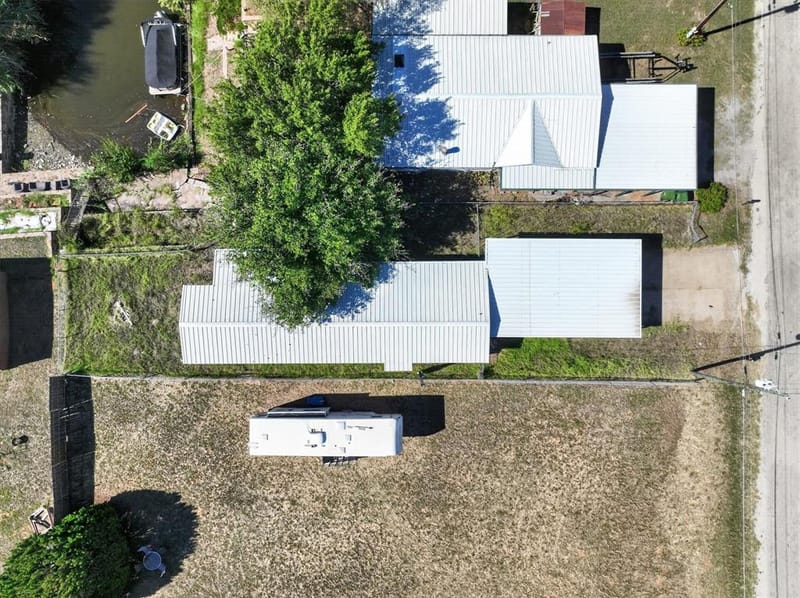 6624 Dayla Court, Granbury TX 76049 - Photo 10