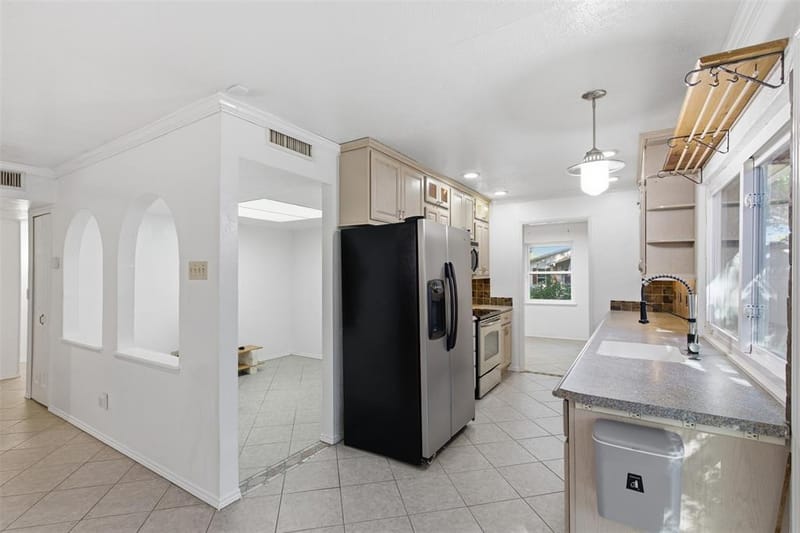 5068 Avery Lane, The Colony TX 75056 - Photo 9