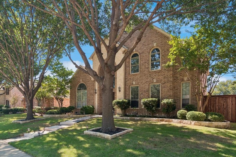 8323 Albritton Drive, Frisco TX 75036 - Photo 2