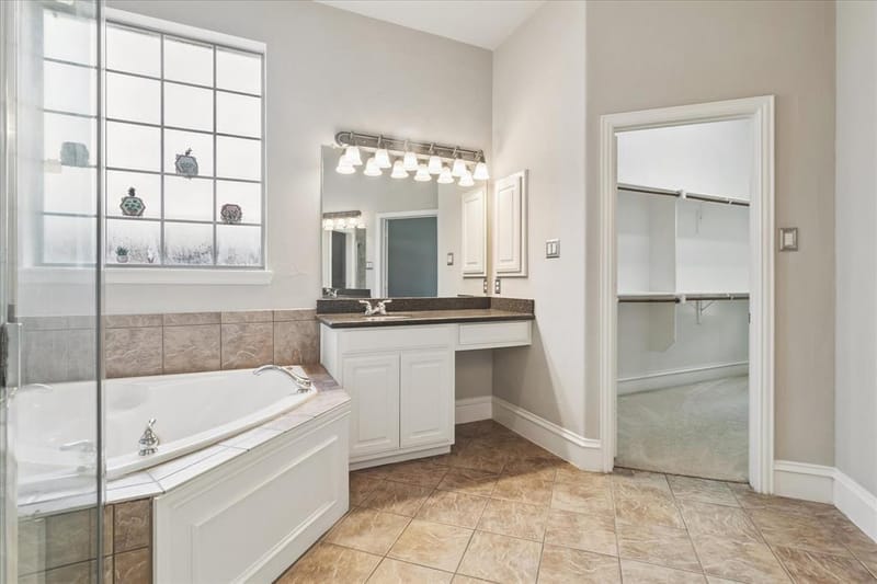 8323 Albritton Drive, Frisco TX 75036 - Photo 24