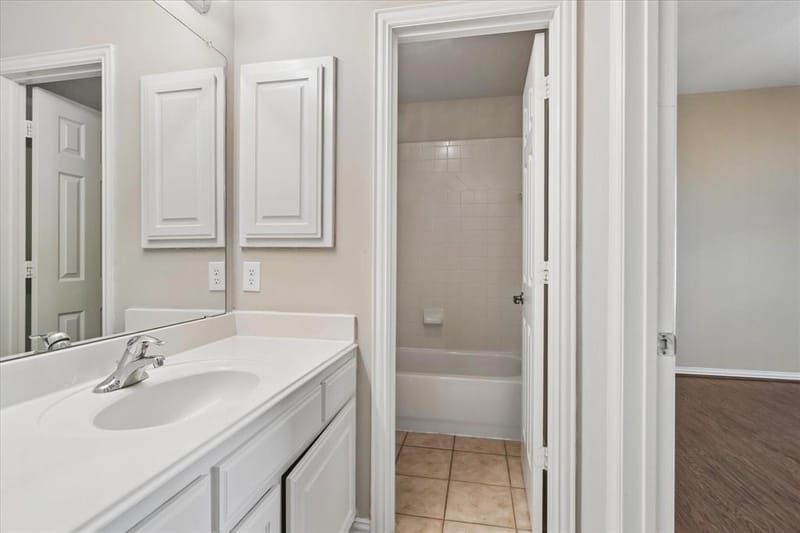 8323 Albritton Drive, Frisco TX 75036 - Photo 33