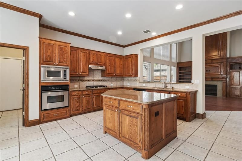 8323 Albritton Drive, Frisco TX 75036 - Photo 15