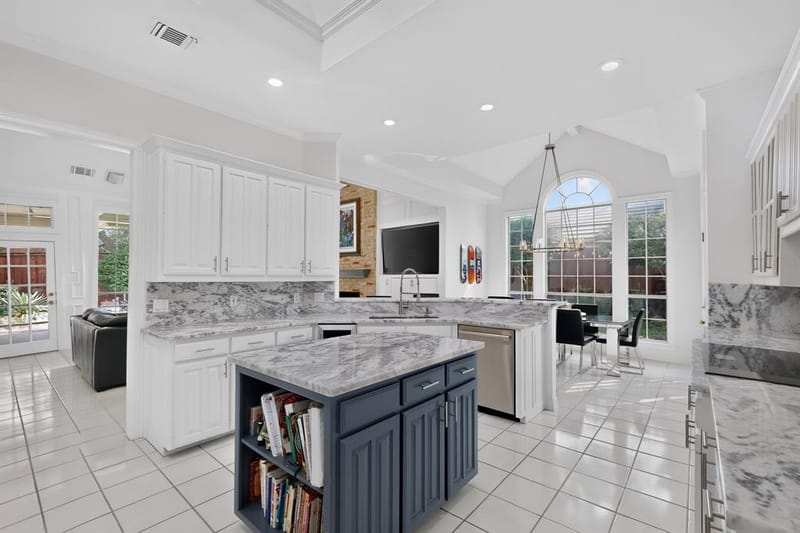 4536 Briar Oaks Circle, Dallas TX 75287 - Photo 12