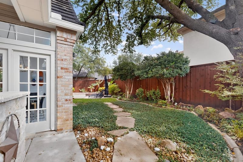 4536 Briar Oaks Circle, Dallas TX 75287 - Photo 36