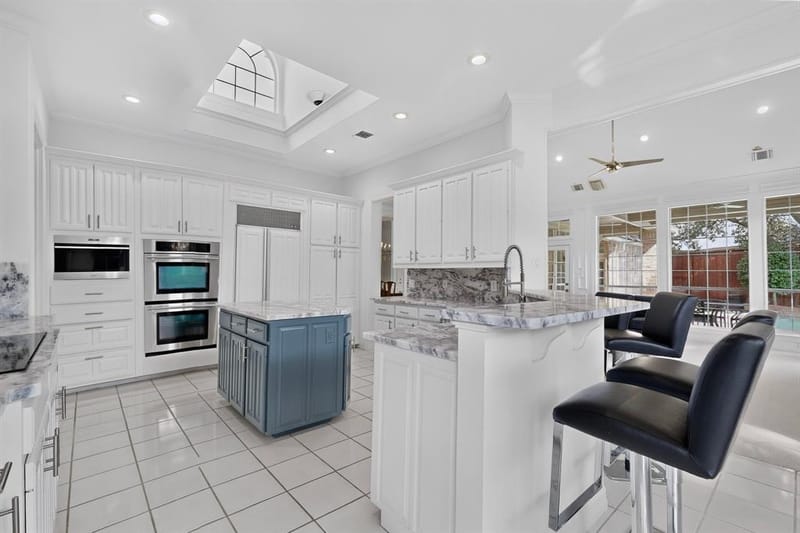 4536 Briar Oaks Circle, Dallas TX 75287 - Photo 11