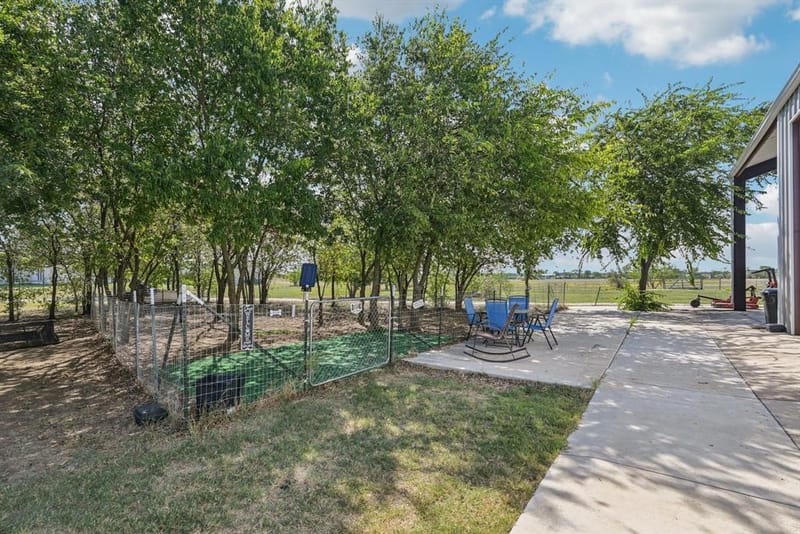 169 Chisam Road, Valley View TX 76272 - Photo 32
