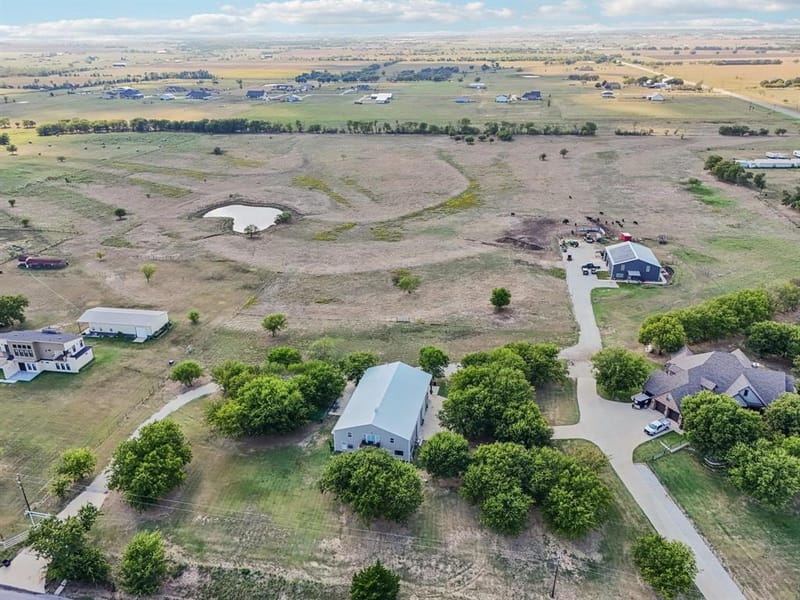 169 Chisam Road, Valley View TX 76272 - Photo 28