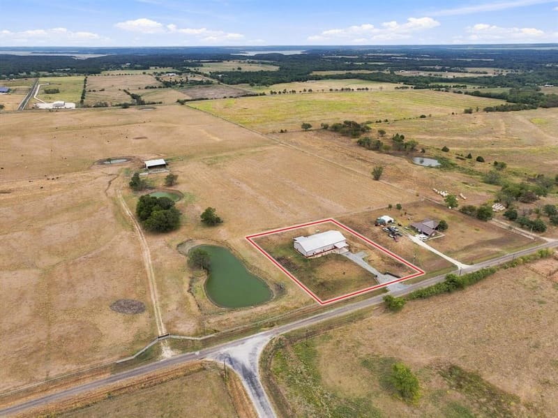 1126 Heritage Road, Gordonville TX 76245 - Photo 2