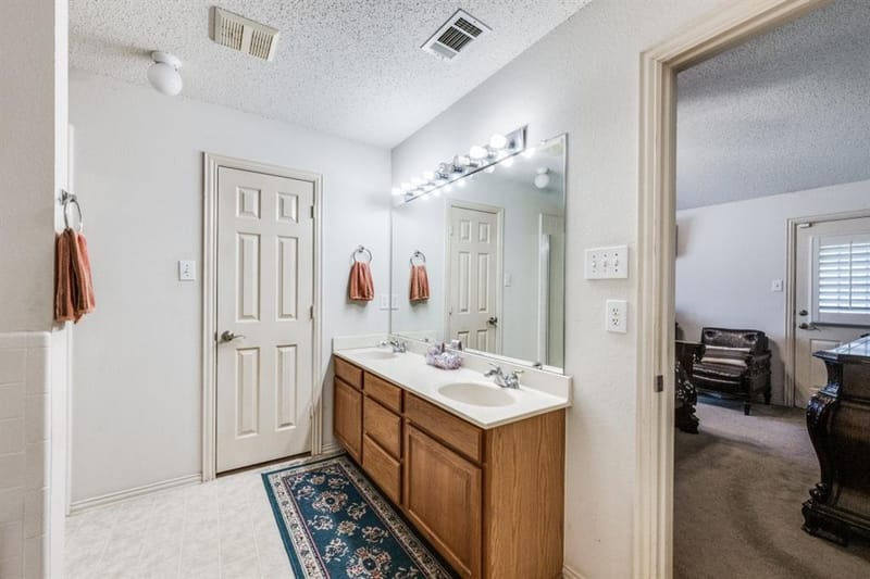 1606 Cancun Drive, Mansfield TX 76063 - Photo 7
