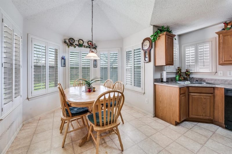 1606 Cancun Drive, Mansfield TX 76063 - Photo 3