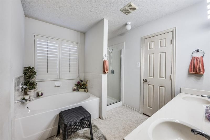 1606 Cancun Drive, Mansfield TX 76063 - Photo 11
