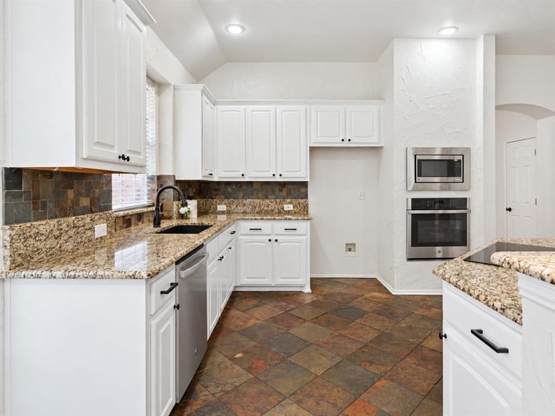 4816 Rockcreek Lane, Plano TX 75024 - Photo 11